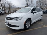 Used 2022 Chrysler Voyager LX image 4
