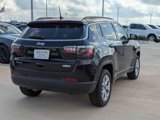 New 2025 Jeep Compass Latitude image 3