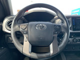 Used 2017 Toyota Tacoma TRD Off-Road image 3