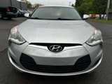 Used 2016 Hyundai Veloster image 3