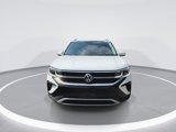 Certified 2022 Volkswagen Taos SEL image 3
