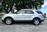 Used 2014 Ford Explorer XLT w/ Equipment Group 202A image 2