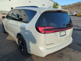 Certified 2021 Chrysler Pacifica Touring w/ S Appearance Package image 4