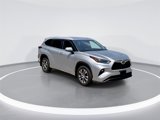 Used 2023 Toyota Highlander XLE image 2