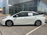Used 2018 Toyota Prius Two image 2