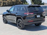 Used 2024 Jeep Grand Cherokee Altitude image 4