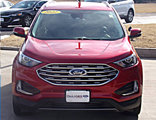 Used 2022 Ford Edge Titanium image 2