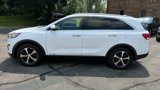 Used 2017 Kia Sorento EX image 2