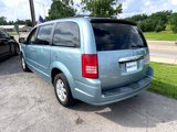 Used 2008 Chrysler Town & Country Touring image 5