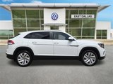 Used 2020 Volkswagen Atlas Cross Sport SE w/ Panoramic Sunroof Package image 2
