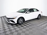 New 2025 Hyundai Elantra SE image 3