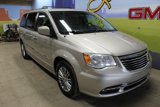 Used 2015 Chrysler Town & Country Touring-L image 3