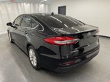 Used 2020 Ford Fusion SE image 3