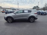 Used 2022 Kia Sportage LX image 6