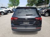 Used 2022 Volkswagen Tiguan SE w/ Panoramic Sunroof Package image 4