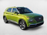 Used 2024 Hyundai Venue SEL image 3