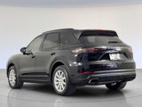 Used 2021 Porsche Cayenne image 3