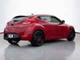 Used 2013 Hyundai Veloster w/ Style Pkg image 2