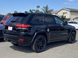 Used 2017 Jeep Grand Cherokee Altitude image 4