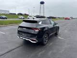 Used 2023 Kia Sportage LX image 3