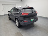 Used 2018 Jeep Cherokee Latitude image 5