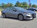 Used 2024 Nissan Altima 2.5 SV image 2