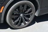 Used 2021 Volkswagen Tiguan SE R-Line image 5