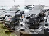 Used 2020 Nissan Pathfinder SV image 4