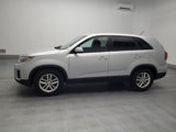 Used 2015 Kia Sorento LX image 2