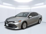 Used 2018 Toyota Camry LE image 3