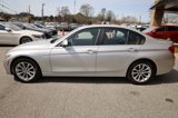 Used 2017 BMW 320i xDrive Sedan image 4