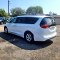 Used 2017 Chrysler Pacifica Touring-L Plus image 6