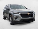 Used 2023 Chevrolet Traverse LS image 3