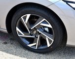 New 2025 Hyundai Elantra SEL image 6