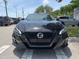 Used 2022 Nissan Altima 2.5 SR w/ Midnight Edition Package image 3