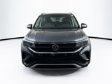 Used 2022 Volkswagen Taos SE image 2