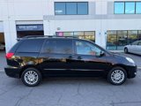 Used 2010 Toyota Sienna XLE image 2
