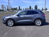 Used 2021 Ford Escape SE image 2