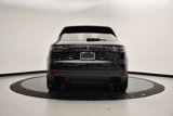 Certified 2022 Porsche Cayenne Platinum Edition image 6