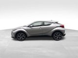 Used 2020 Toyota C-HR XLE image 3