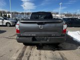 Used 2019 Nissan Titan SV image 5