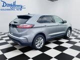 Used 2022 Ford Edge Titanium image 5