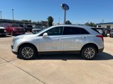 Used 2017 Cadillac XT5 Luxury image 2