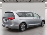 Used 2020 Chrysler Pacifica Limited w/ Advanced Safetytec Group image 5