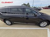 Used 2019 Chrysler Pacifica Touring-L image 6