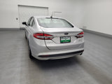 Used 2017 Ford Fusion SE w/ Fusion SE Technology Package image 6