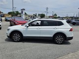 Used 2021 Volkswagen Tiguan SE w/ Panoramic Sunroof Package image 4