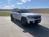 Used 2023 Jeep Grand Cherokee L Laredo image 4
