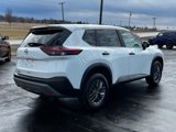 Used 2023 Nissan Rogue S image 3