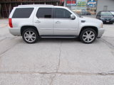 Used 2011 Cadillac Escalade AWD image 4